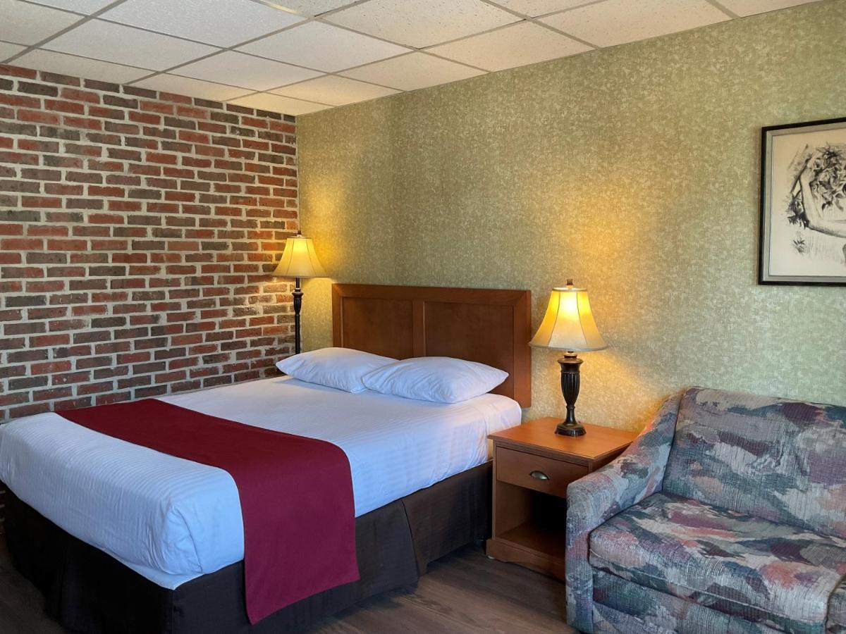 Motel & Hotel La Paysanne Sherbrooke Zewnętrze zdjęcie