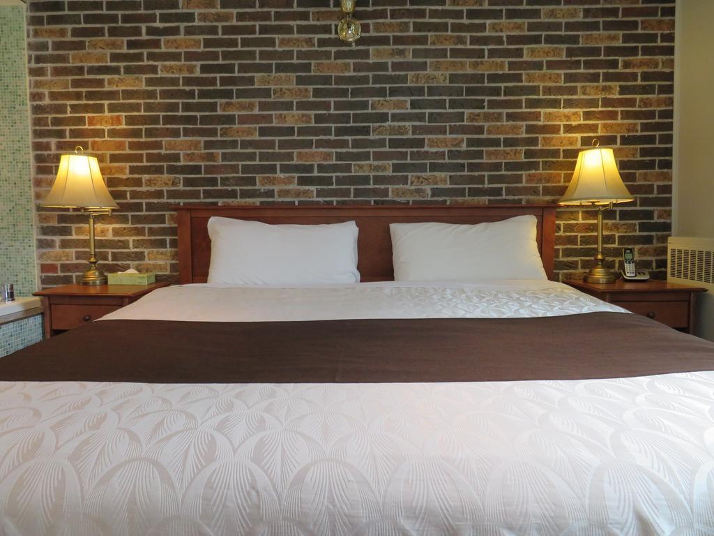 Motel & Hotel La Paysanne Sherbrooke Zewnętrze zdjęcie