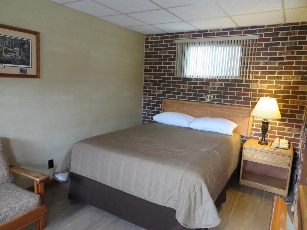Motel & Hotel La Paysanne Sherbrooke Zewnętrze zdjęcie