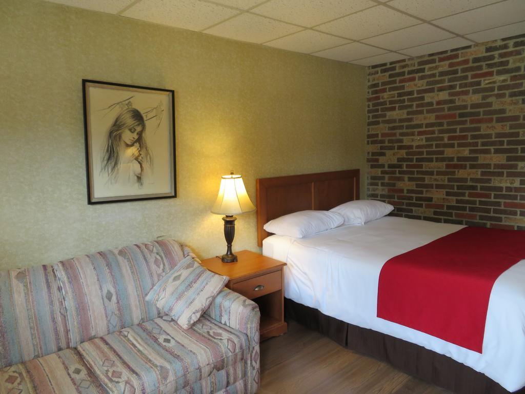 Motel & Hotel La Paysanne Sherbrooke Zewnętrze zdjęcie