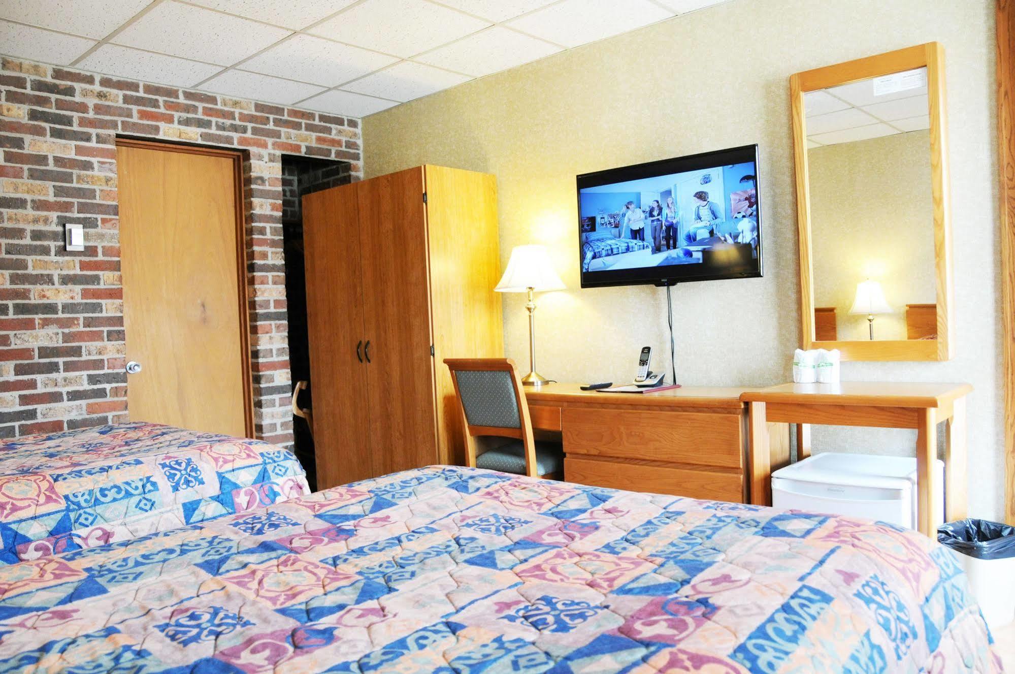 Motel & Hotel La Paysanne Sherbrooke Zewnętrze zdjęcie