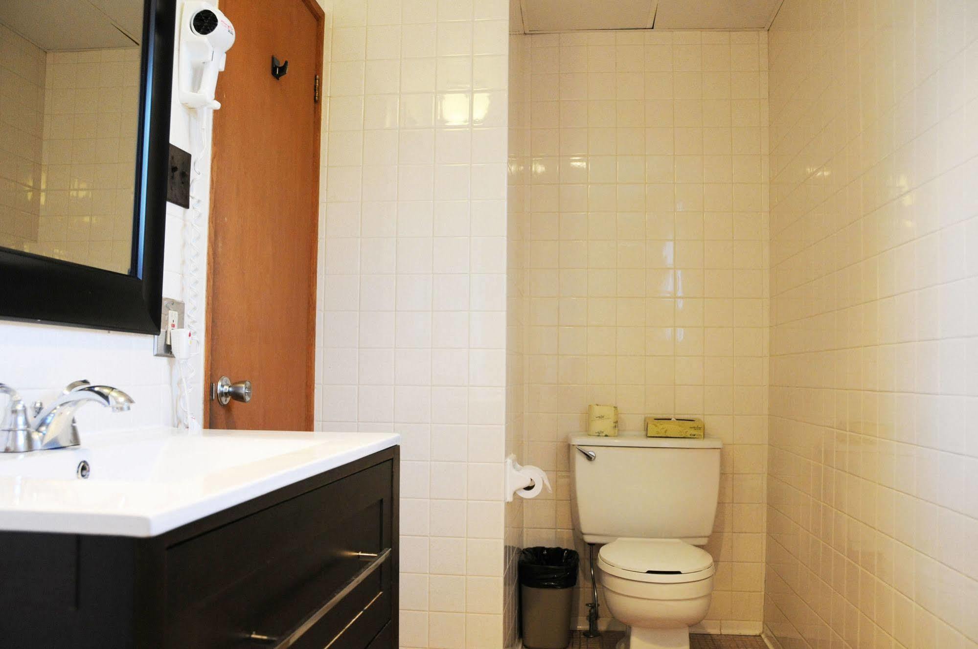Motel & Hotel La Paysanne Sherbrooke Zewnętrze zdjęcie